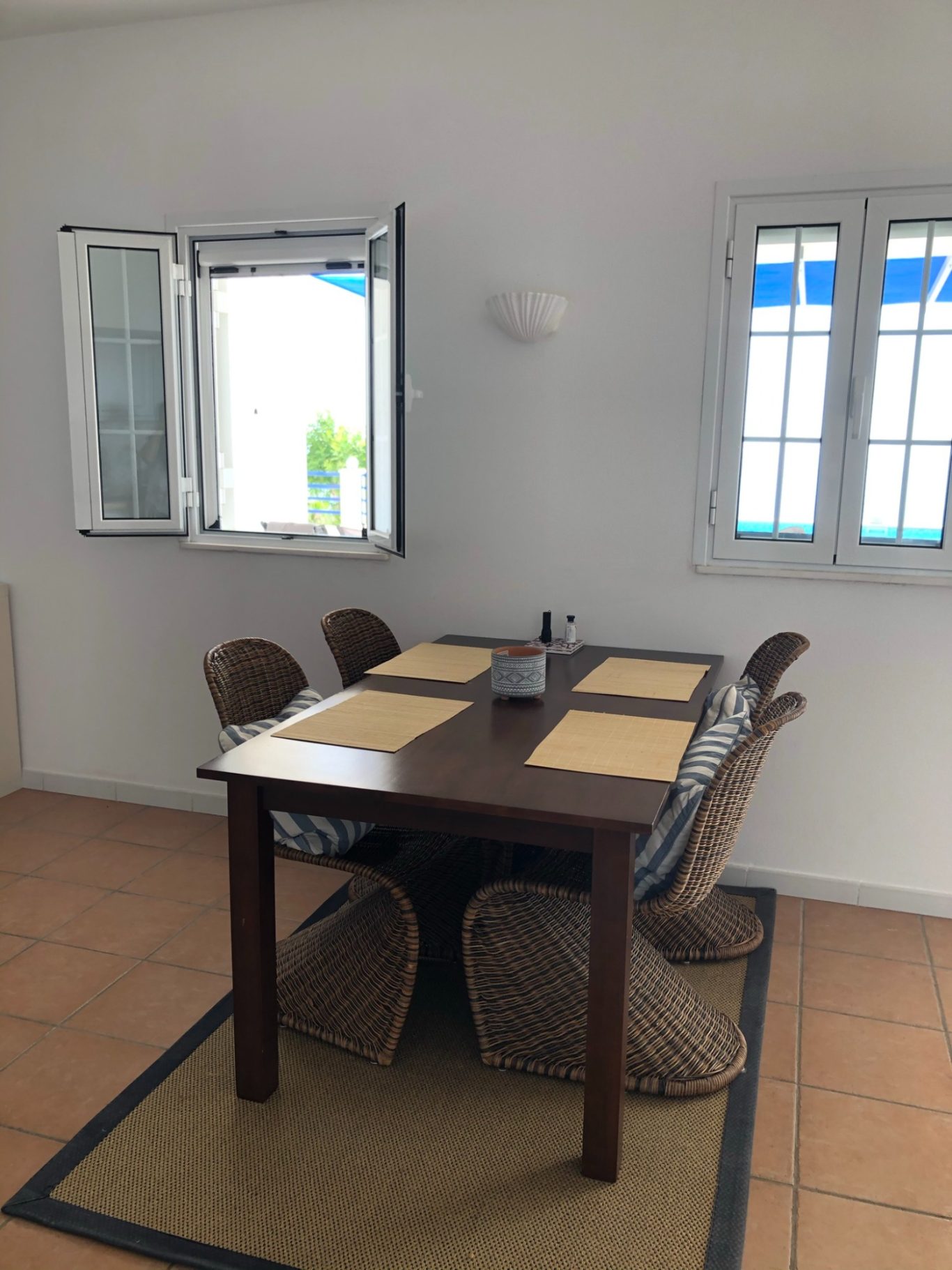 Essbereich Burgen Suite